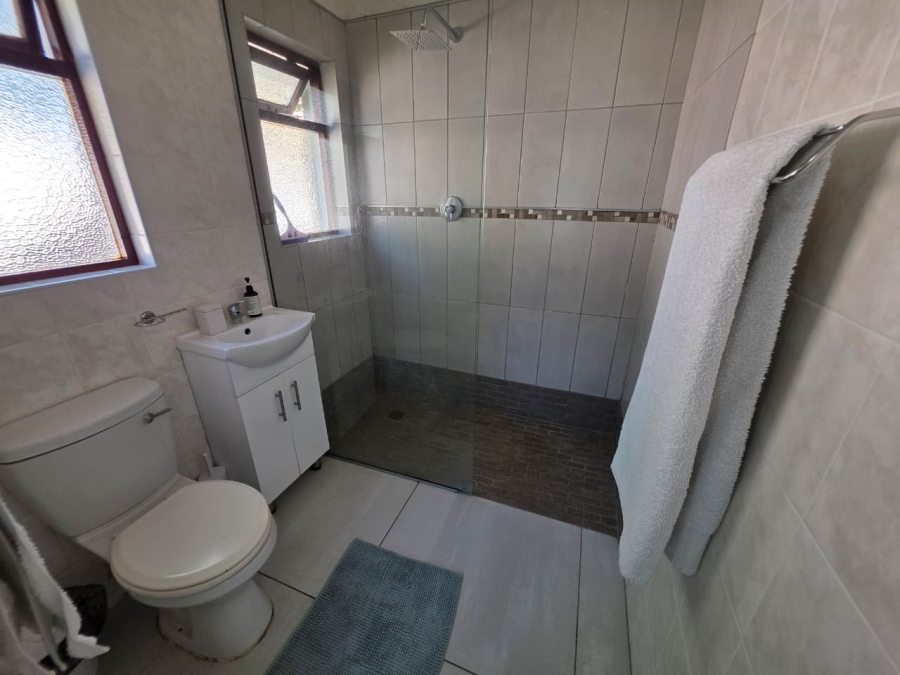 2 Bedroom Property for Sale in The Island Western Cape